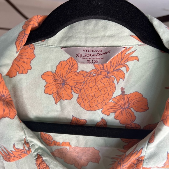 Vintage Remastered Hawaiian Pineapple Shirt - Picture 3 of 7